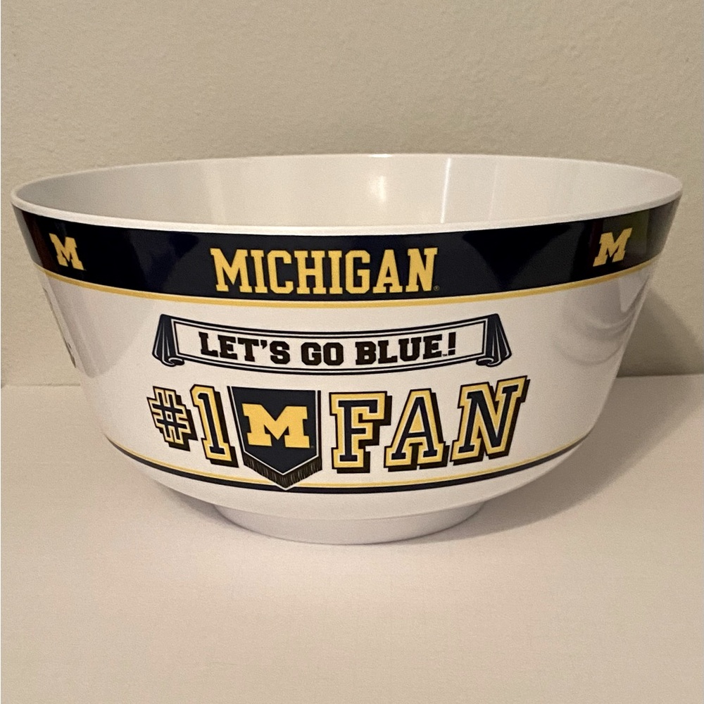 Michigan Wolverines Party Bowl 2 Gallon Food Grade Approved FDA Certified.